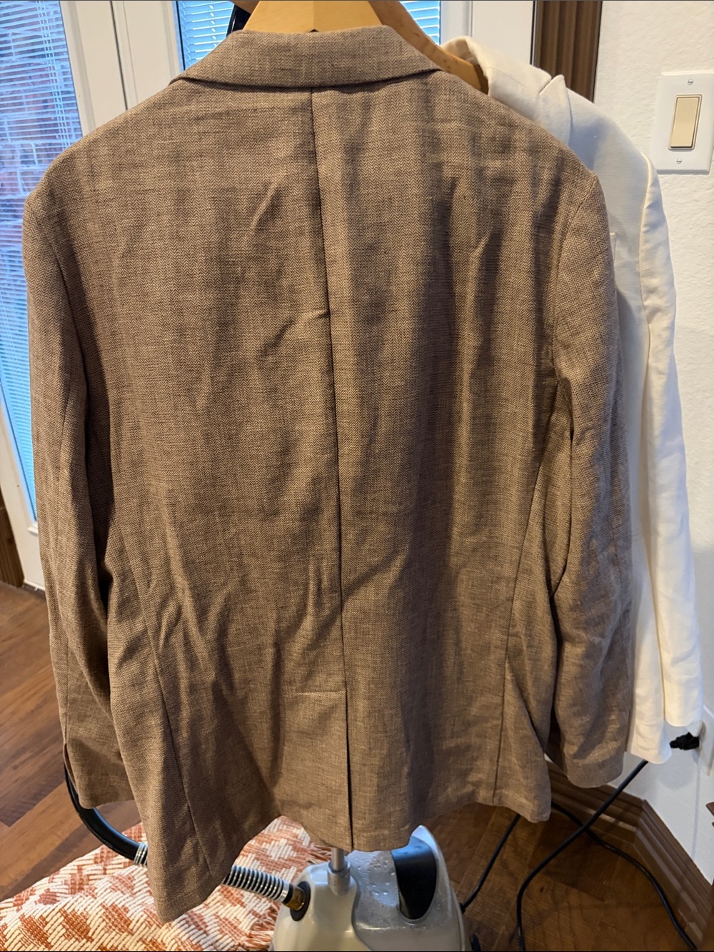 Banana Republic Taupe Linen Blend Suit Set Blazer & Matching Pants NWT Size 44R